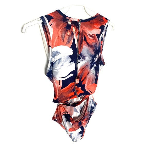 New Floral Bodysuit - Picture 3 of 7